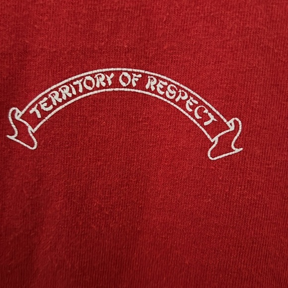 EastVan Red Sleeveless Fitted Tank Top - Picture 3 of 4